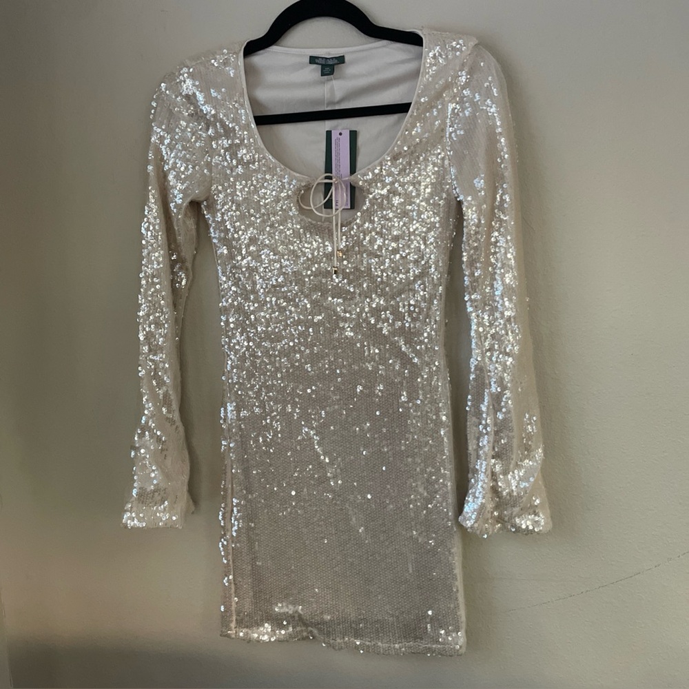 Share Wild Fable NWT Cream Sequin Long Sleeve Mini Dress Keyhole Party